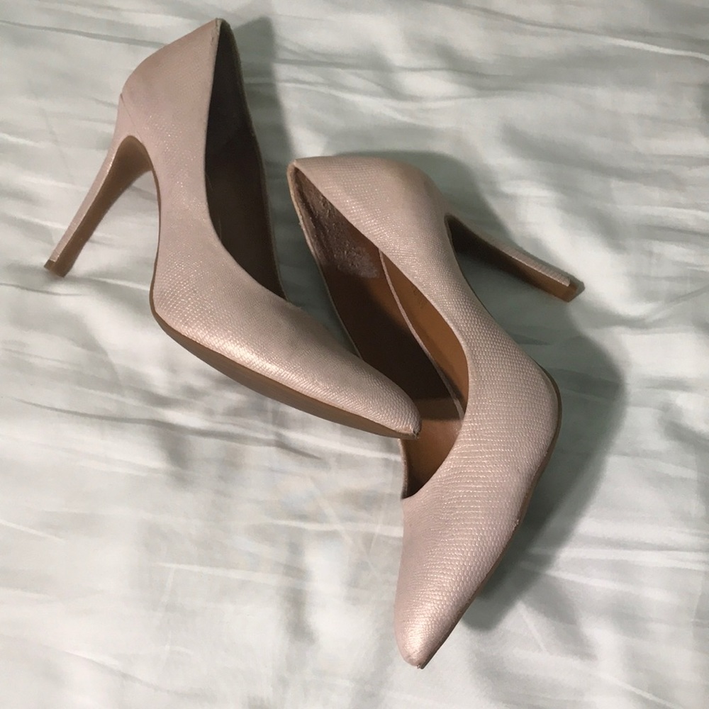 Golden Blush Cosmopolitan Pumps